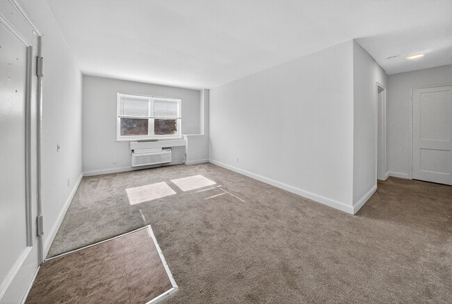 Photo - Croydon Manor Apartments