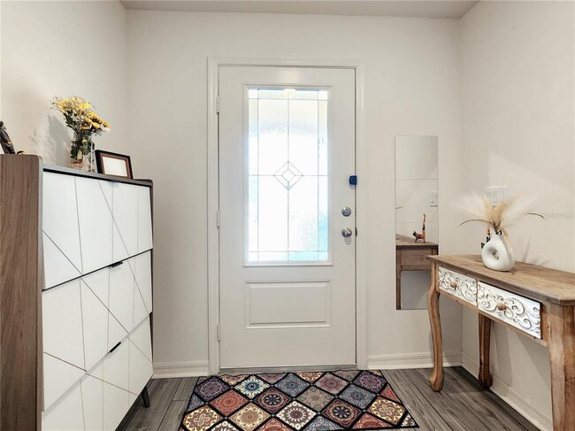 Photo - 1679 Wynford Cir