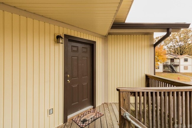 Photo - 8815 Woodbine Dr Unit 304
