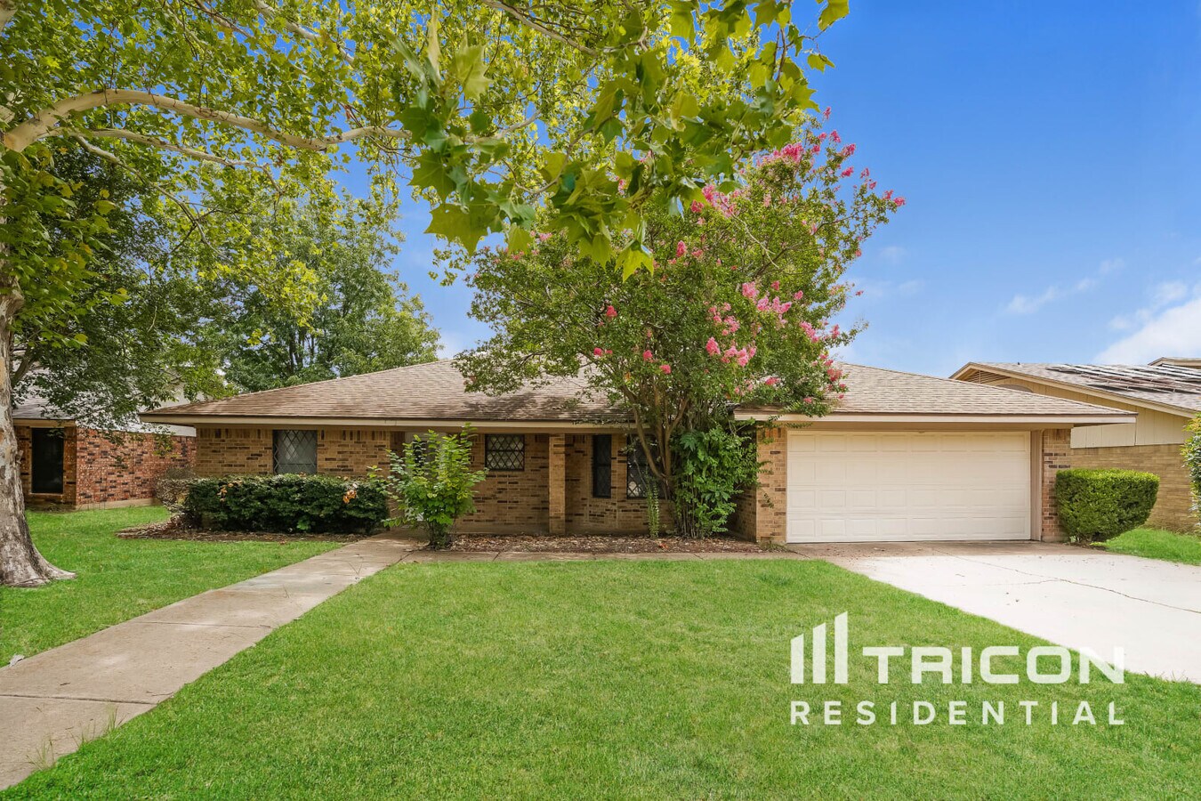 Photo - 3901 Wrentham Dr