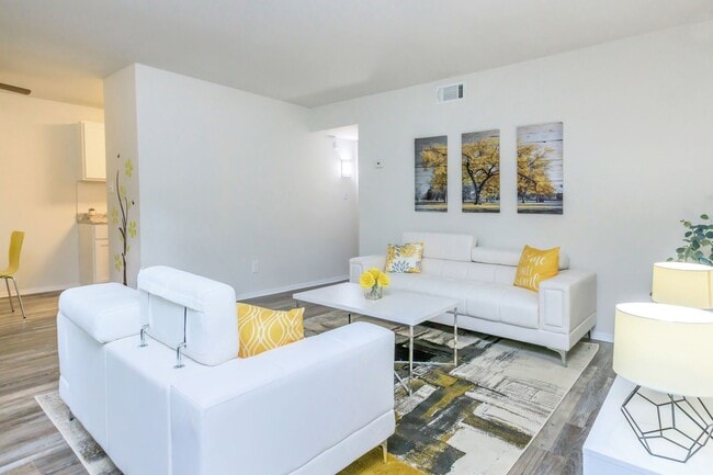 TANGLEWOOD APARTMENTS