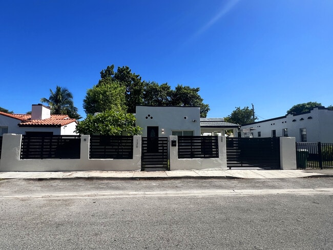 Building Photo - 136 NW 47th St Rental