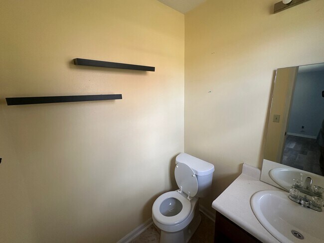 Photo - 1012 Windview Pl Unit 1014 B Windview Pl