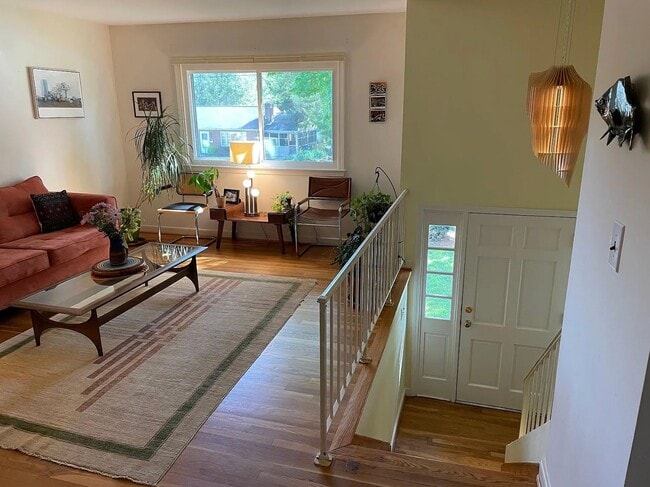 Photo - 625 Davis Ave