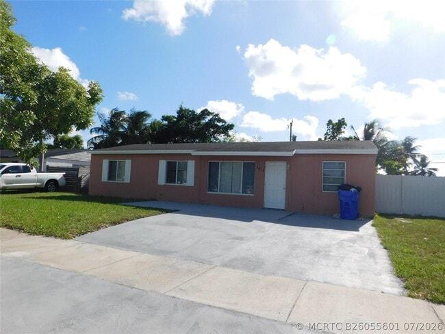 Building Photo - 1511 SW 63rd Ave