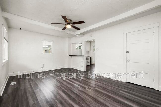 Photo - 2310 S Green St Unit #B