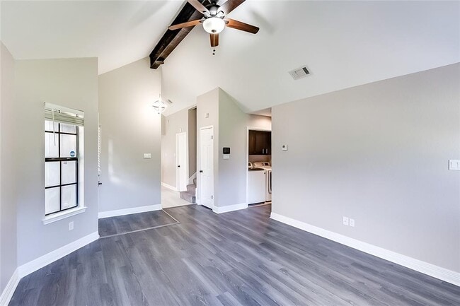 Photo - 1143 Orchard Park Cir