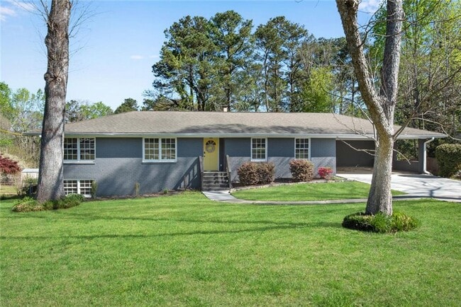 Building Photo - 3941 Forest Dr
