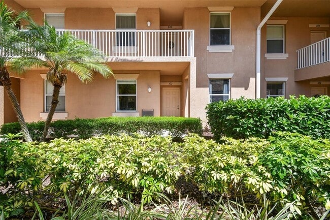 Building Photo - 1003 Fairwaycove Ln Unit 103 Rental