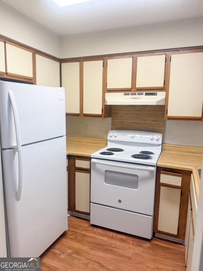 Photo - 222 Lanier Dr Unit APT 219