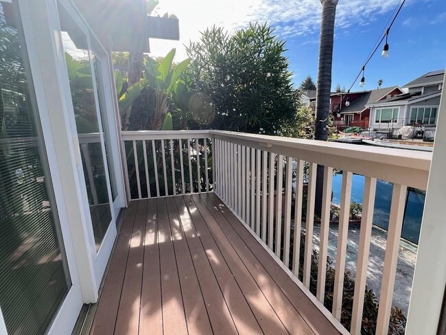 Photo - 150 Flying Mist Isle