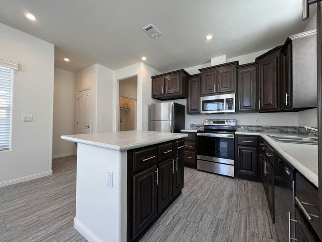 Photo - 2206 S Ellsworth Rd