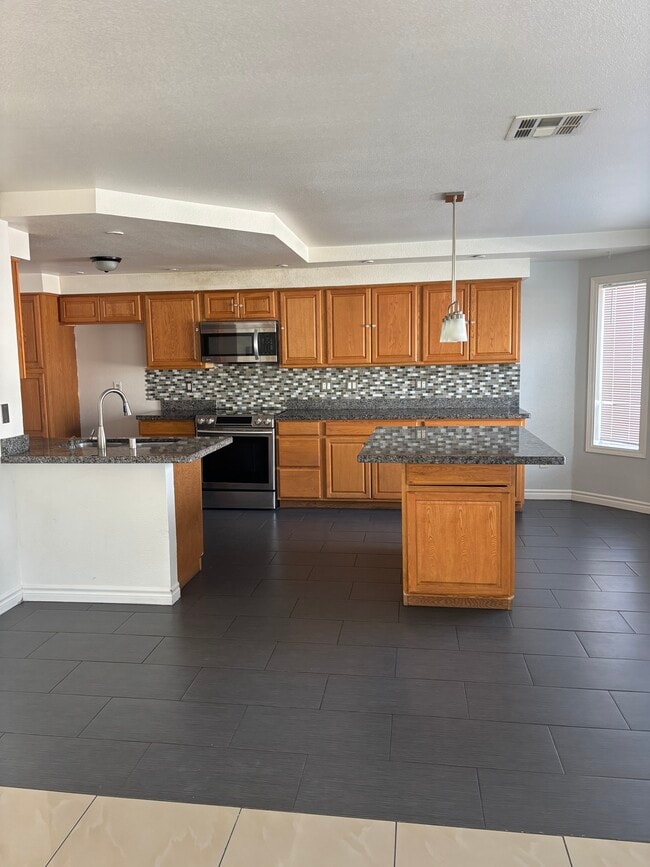 Photo - 132 Almendio Ln