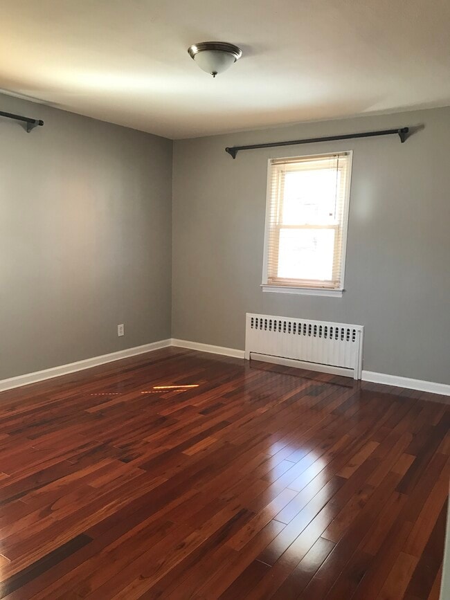 Photo - 209 Tibbetts Rd Unit 1st floor