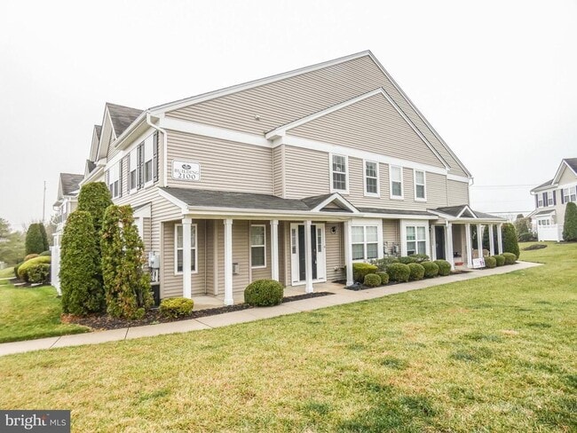 Photo - 2105 Lexington Mews