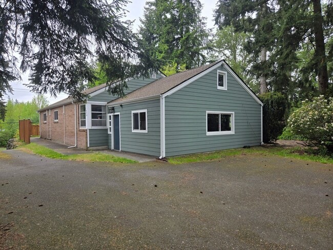 Photo - Spacious Single-Story 3 Bed / 2 Bath Home in Federal Way