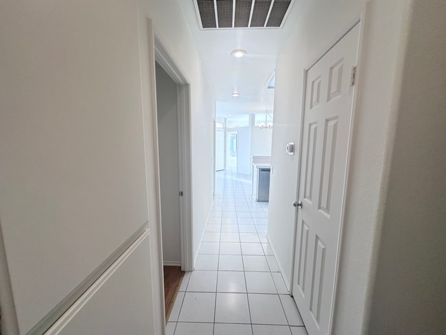 Photo - 25550 Hemingway Ave Unidad G