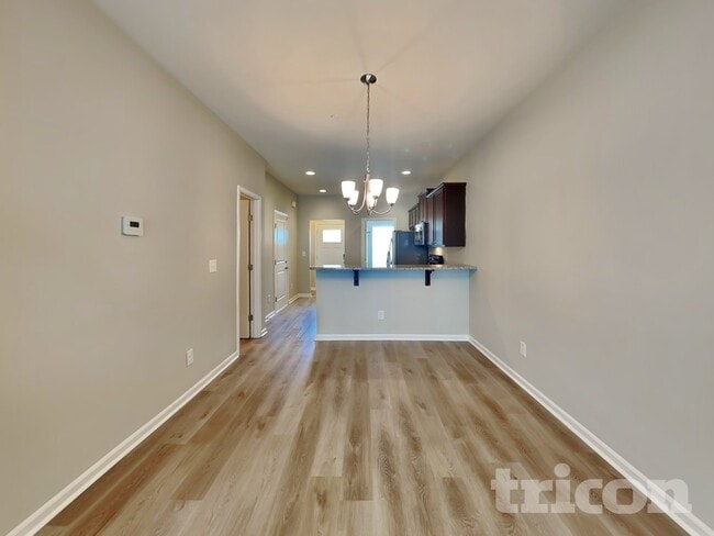 Photo - 302 Woodfern Ct