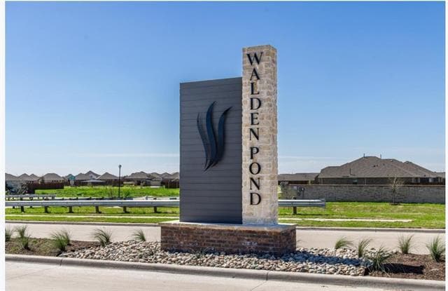 Building Photo - 2902 Hanscom St