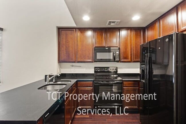 Photo - Freshly Updated Townhouse in Gilbert!