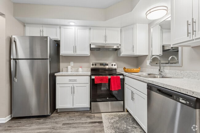 2BR, 1BA - 900SF - Kitchen