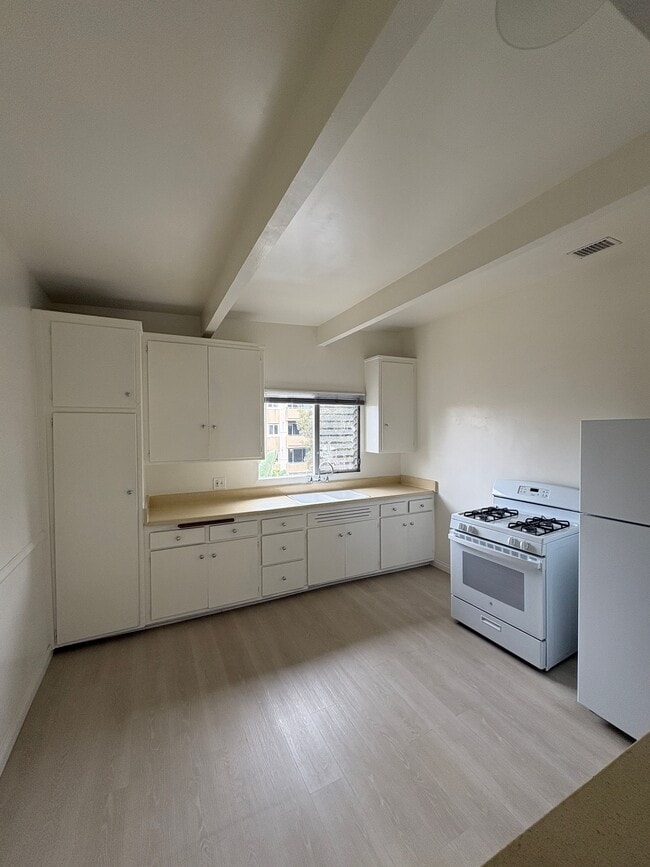 Photo - 10767 Rose Ave Unit #30