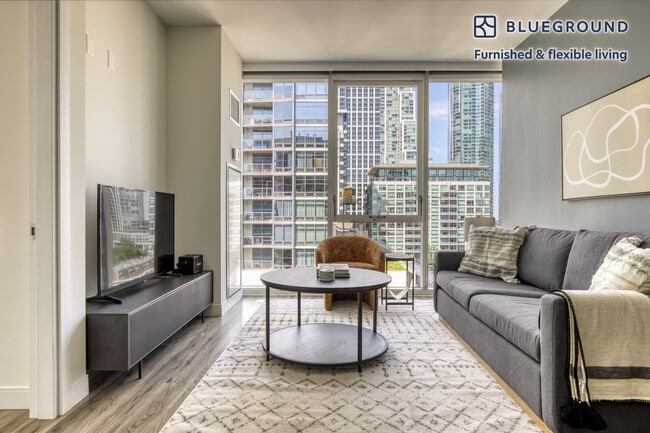 Building Photo - 1407 S Michigan Ave Rental