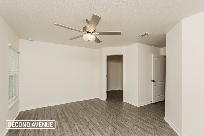 Photo - 921 Culpepper Ave SE