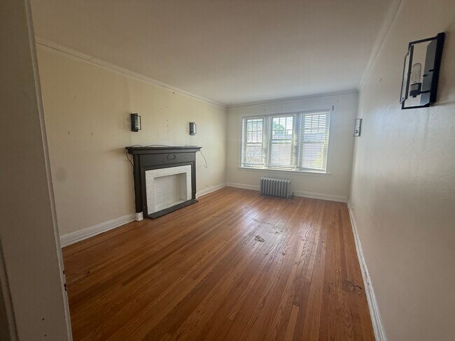 Photo - 8 Adams St Unit 3