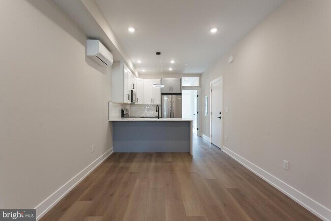 Photo - 3849 Fairmount Ave Unit 2