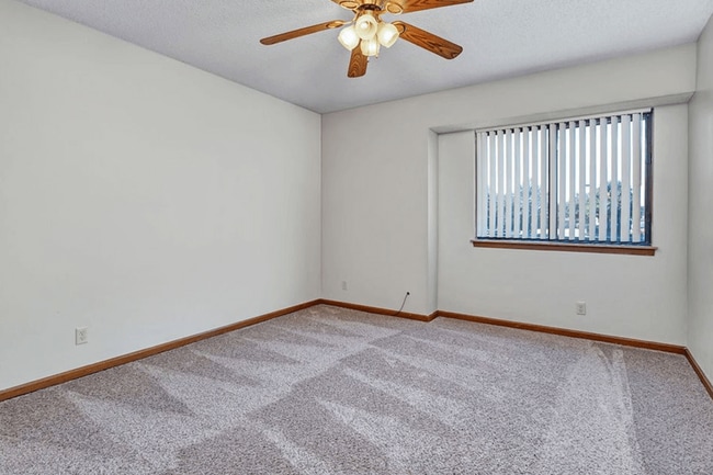 Your Home in Every Season - Springcreek Apartments and Townhomes