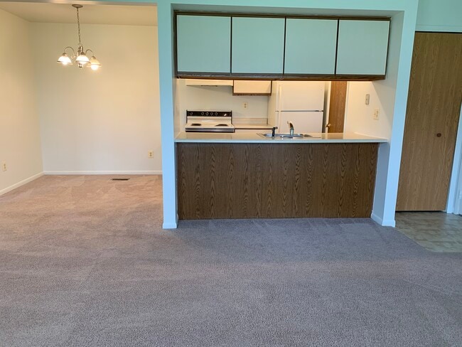 Dining Room/Kitchen