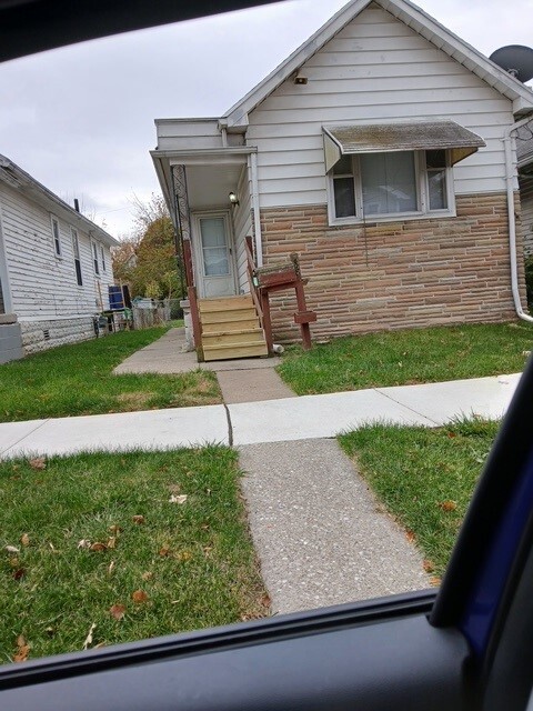 Building Photo - 238 E Weber St