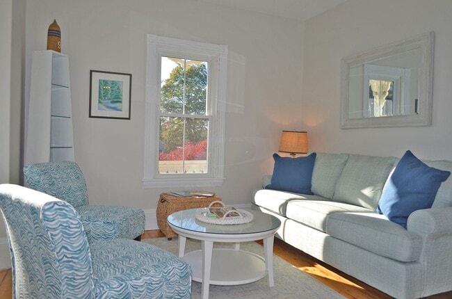 Photo - Winter Rental: The Mariner