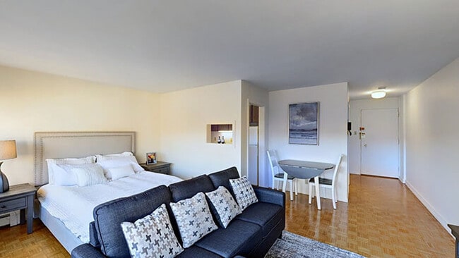 Photo - Regency Building