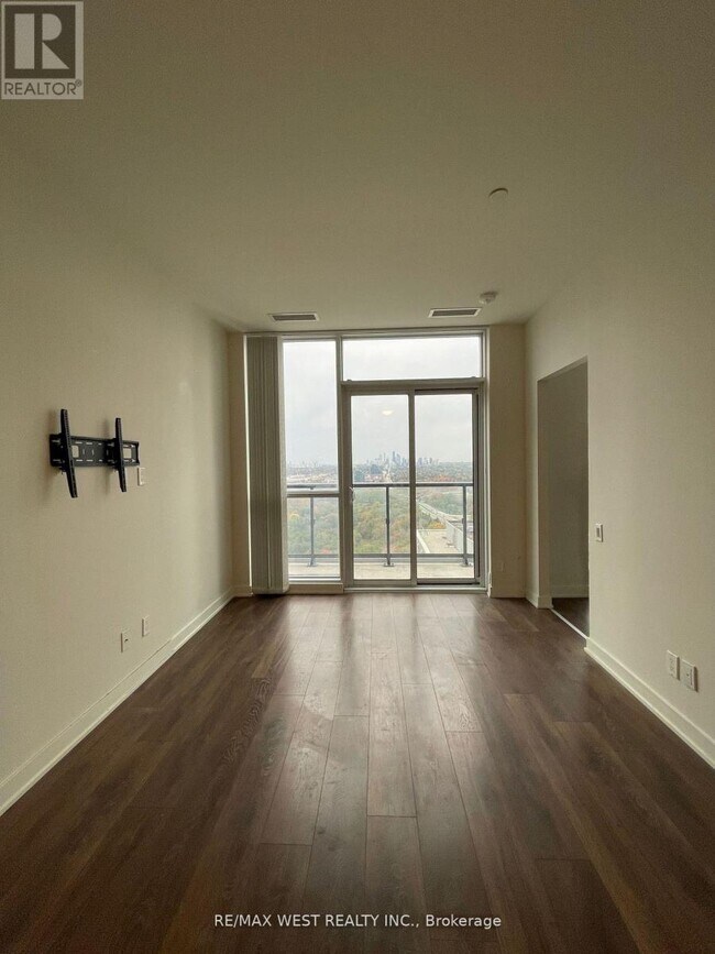 Photo - 2 Sonic Way Unit 2901