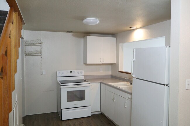 Photo - 228 3rd St Unit A