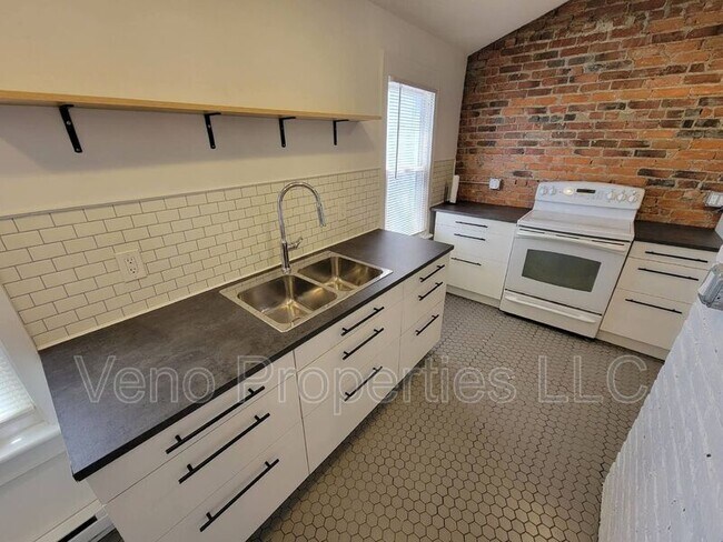 Photo - 3 Ashland Pl