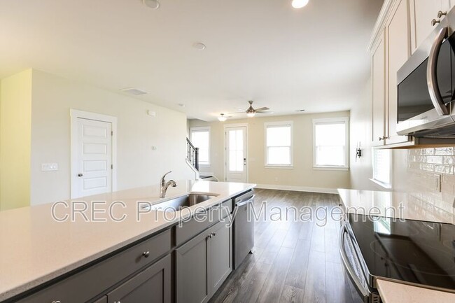 Photo - 7811 Park Gate Dr