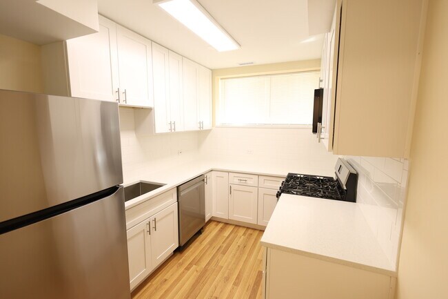 Photo - 6157 W Belmont Ave