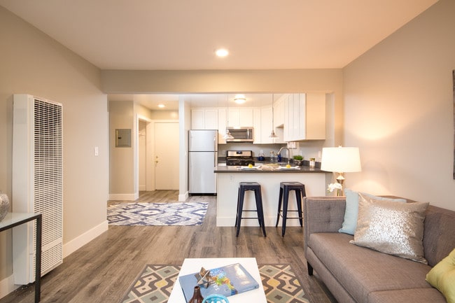 california state university east bay hayward hills campus off campus housing apartments forrentuniversity