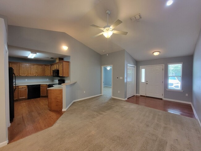 Photo - 1659 Quazar Rd