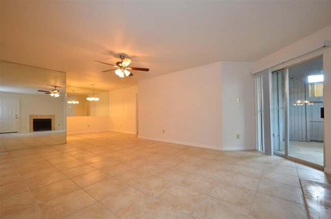 Photo - 9700 Leawood Blvd Condo Unit 1113