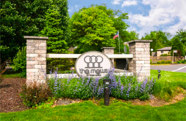 Photo - 456 Willow Ct