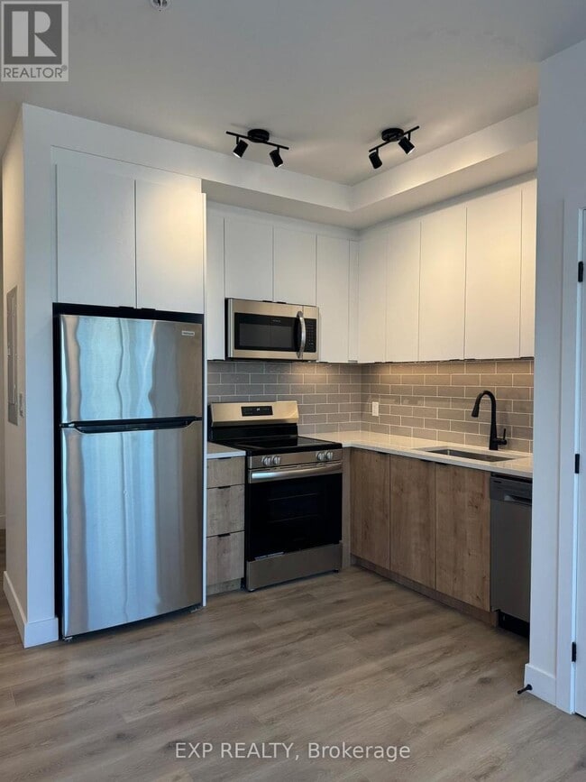 Photo - 1600 James Naismith Dr Unité 301