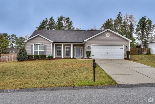 Building Photo - Beautiful Home in North Augusta