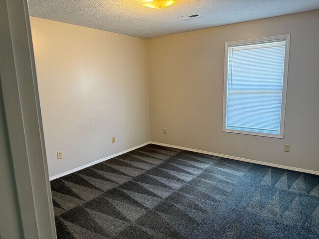 Photo - 1414 Croxton Ave Unit 5