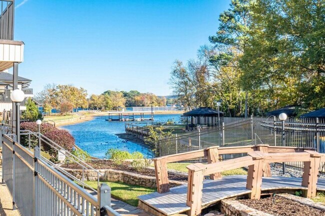 Photo - 5371 Central Ave Unit 2B