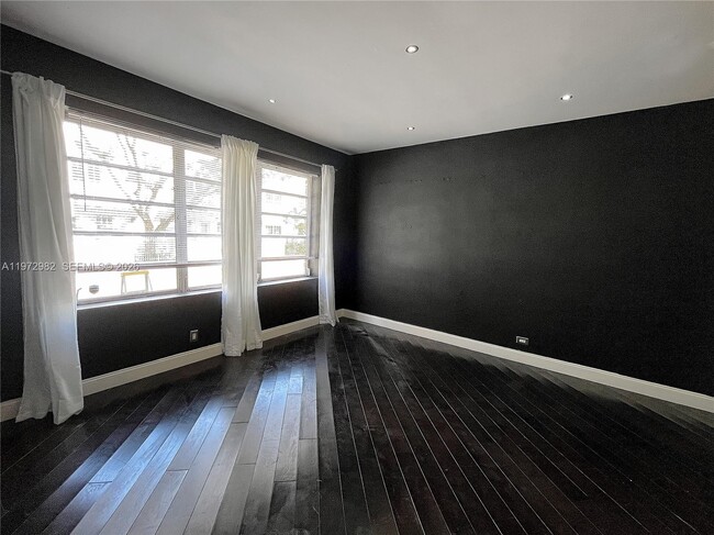 Photo - 742 12th St Unit 2