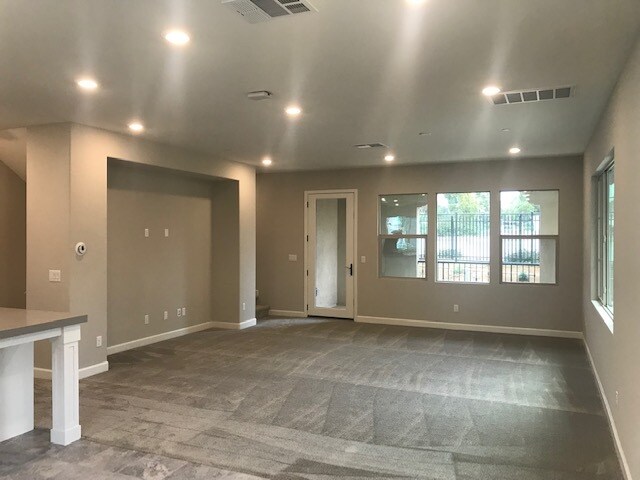 Photo - 1569 Castillo Way